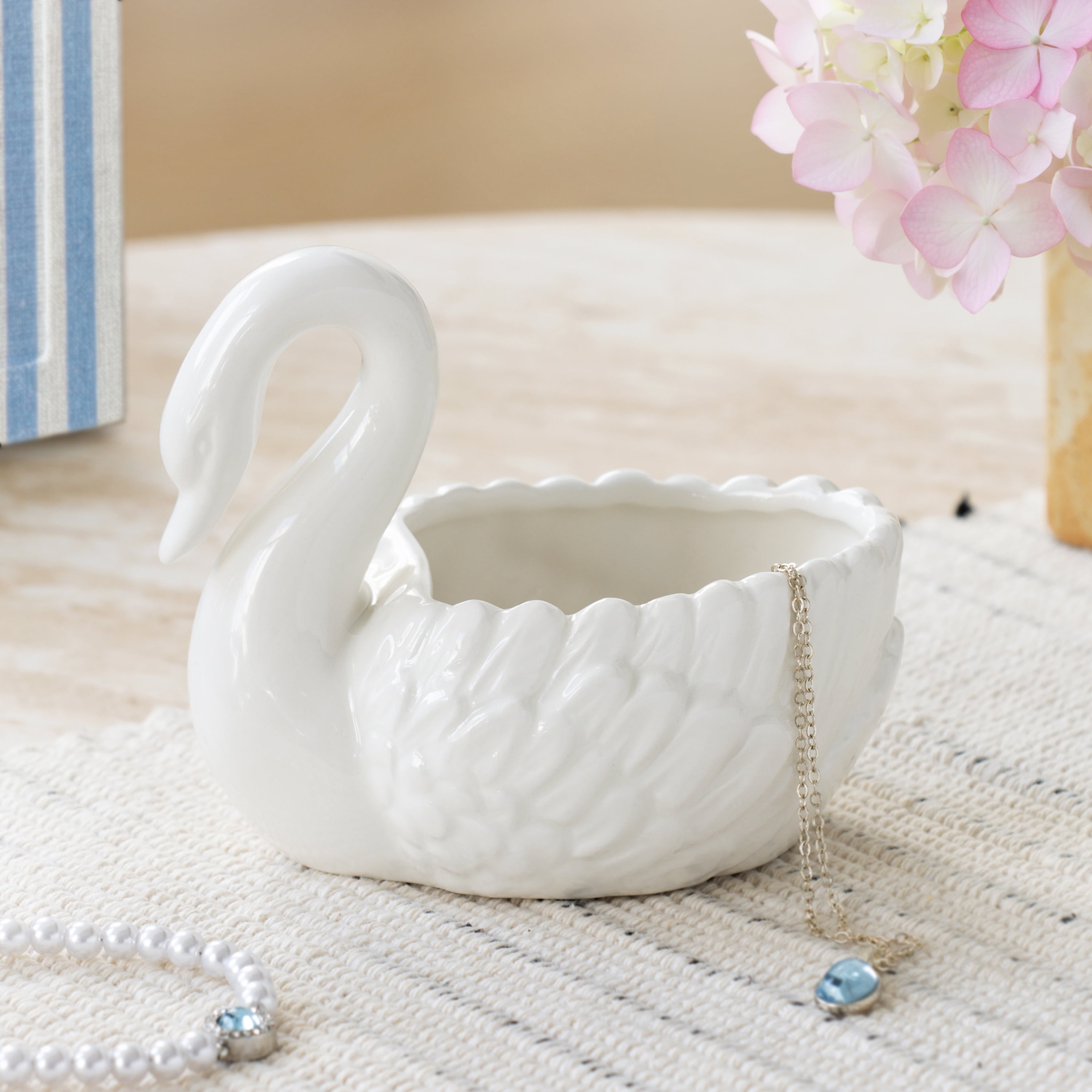 Mainstays Ceramic Vintage-Style White Swan Trinket Dish Tabletop Decoration