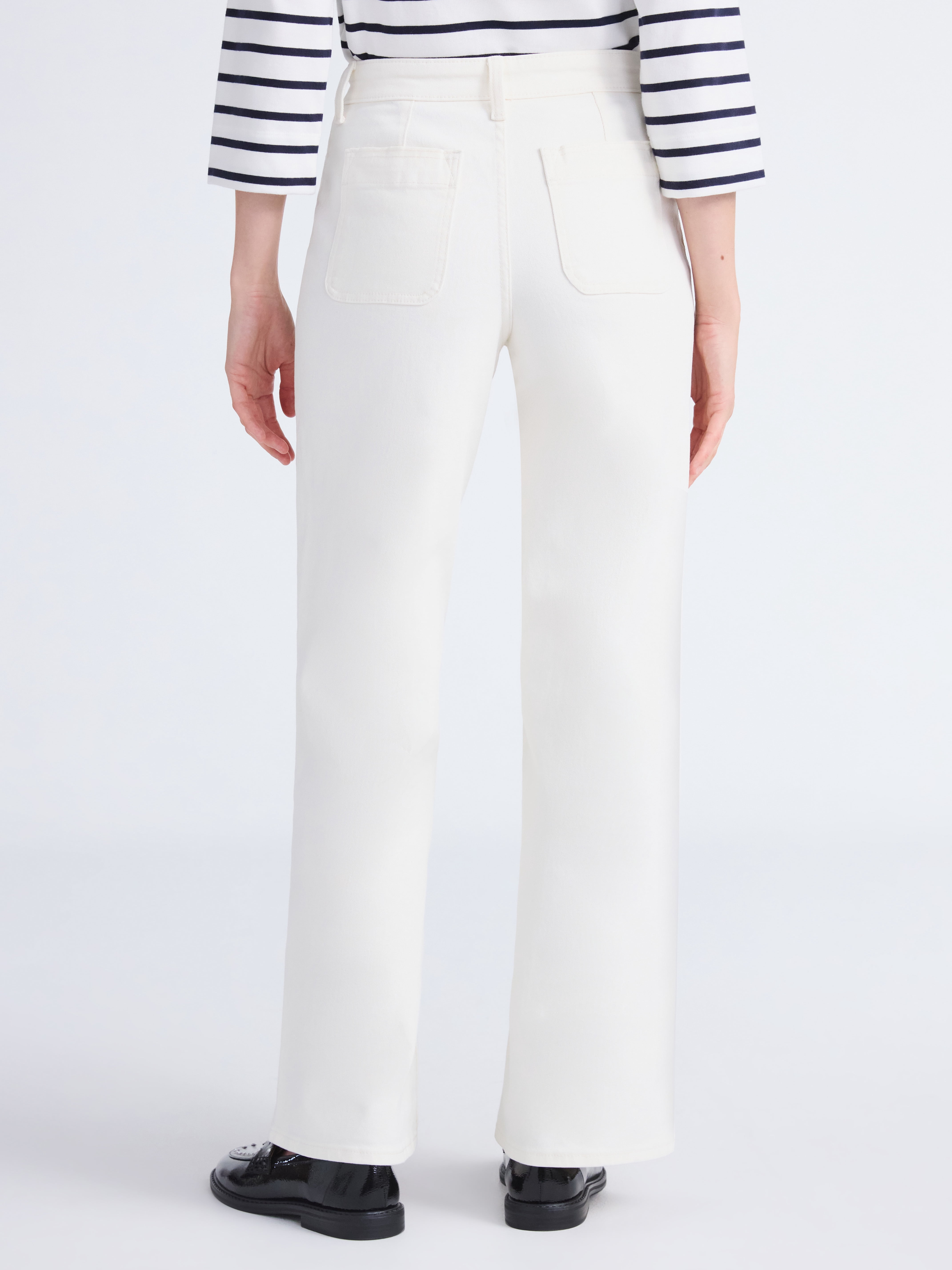 Free Assembly Women's and Women's Plus Wide Leg Jeans with Patch Pockets, 30", 32", and 34" Inseams, Sizes 0-26 Plus