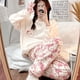 thumbnail image 4 of Sanrio-Pijama de franela de Hello Kitty para mujer, ropa de dormir de terciopelo grueso, ropa de casa de dibujos animados, estilo japonés, dulce y cálido, invierno, nuevo, 4 of 5