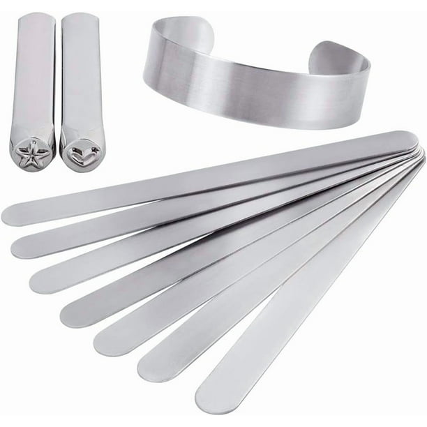 12 piezas de pulseras en blanco de acero inoxidable de 3/5 x 6.5 pulgadas con sellos metálicos de diseño de estrella y corazón para personalizar brazaletes.