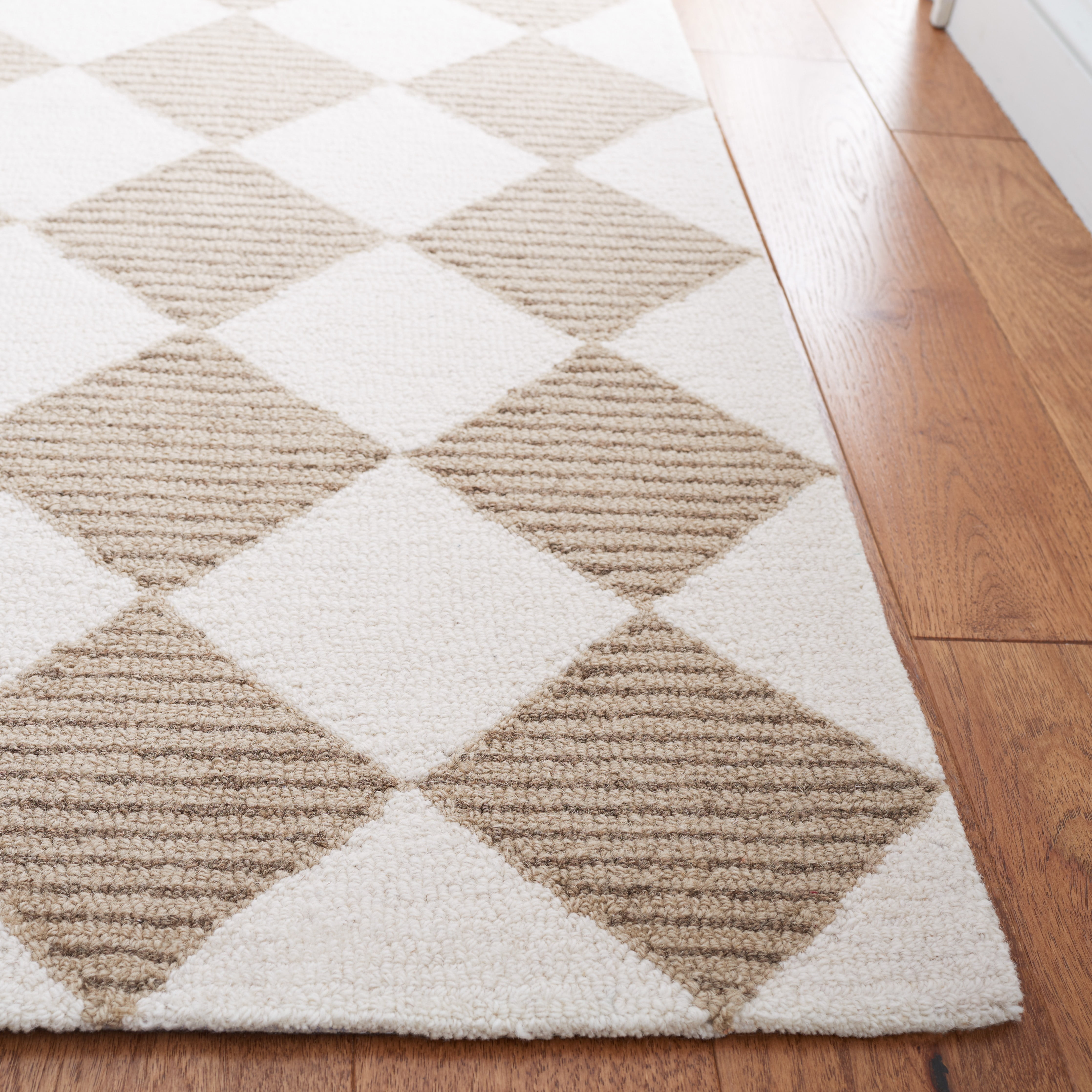 SAFAVIEH Martha Stewart Micro Loop Area Rug, Natural/Beige, 4' x 6'