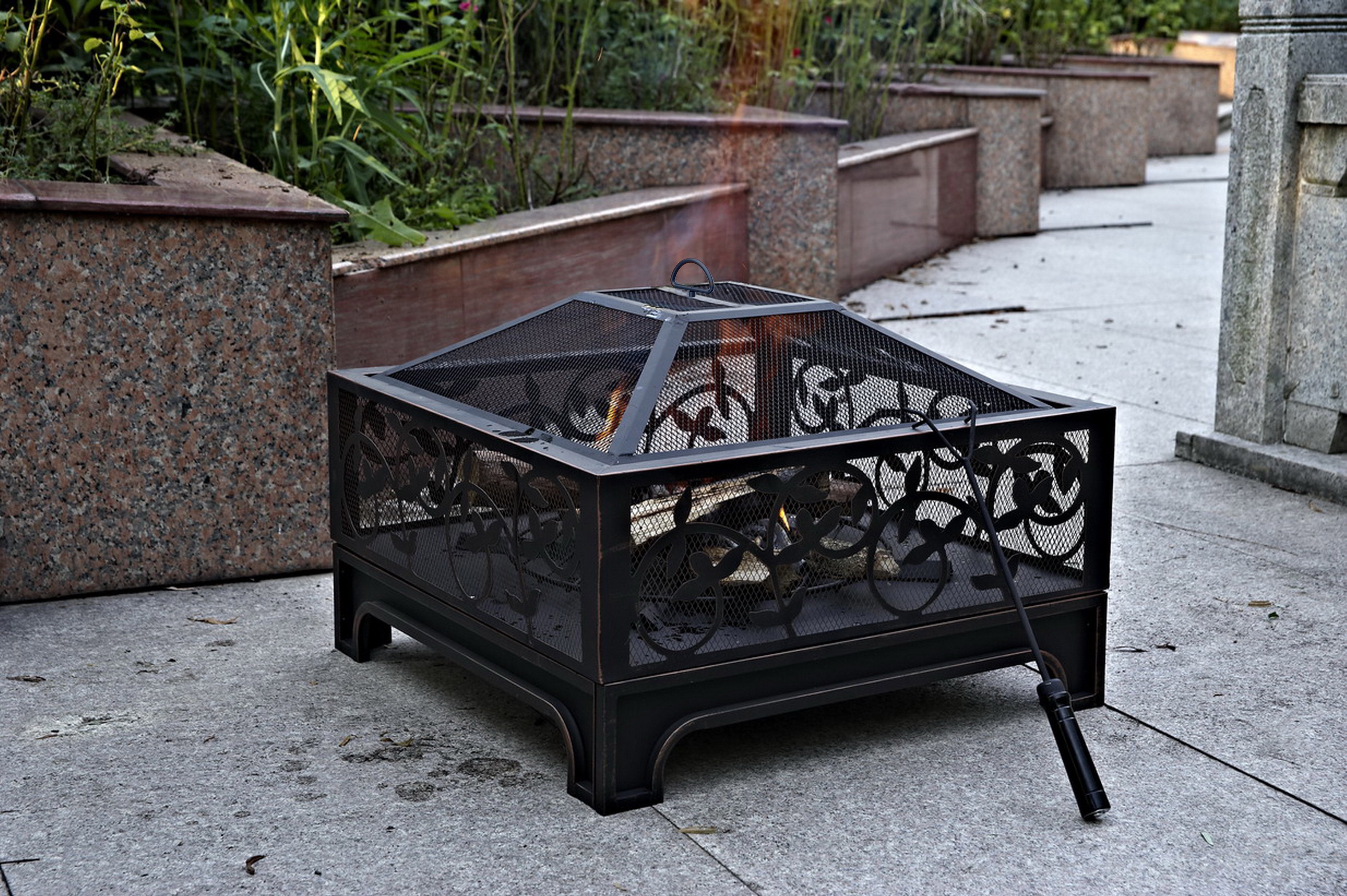 Antique Bronze 26 Inch Landmann 25282 Barrone Fire Pit With Cover