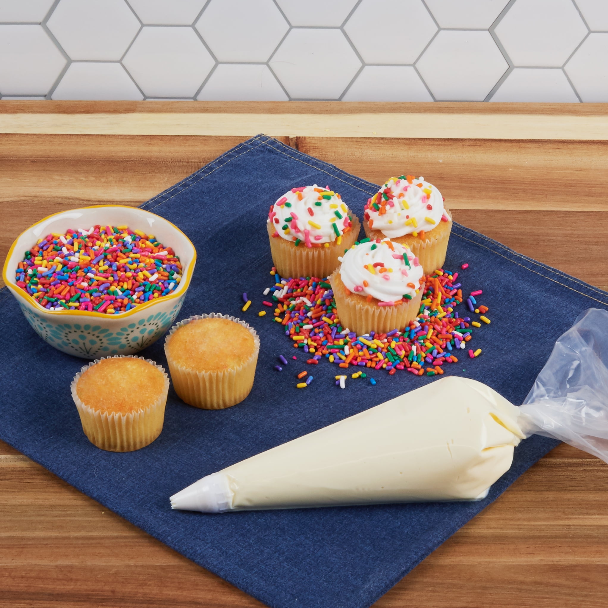 Great Value Disposable Decorating Bags, 12 Count