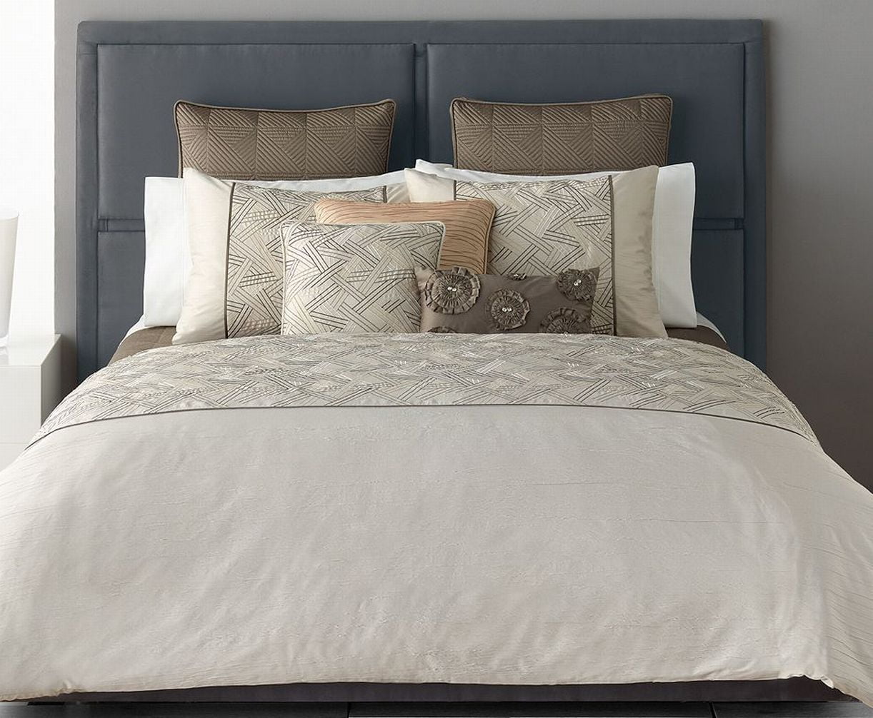 Simply Vera Wang Infinity Queen Bed Comforter Set with Shams & Bedskirt ...