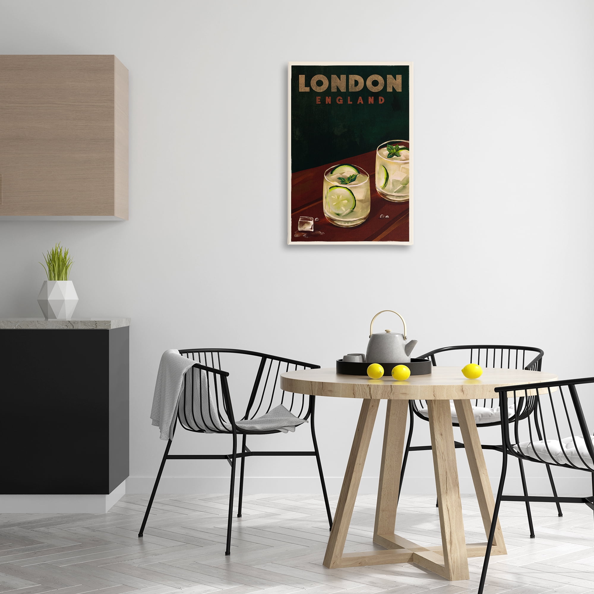 Stupell Industries London England Cocktail Food & Beverage Painting Wrapped Canvas Art Print Wall Art, 20 x 30