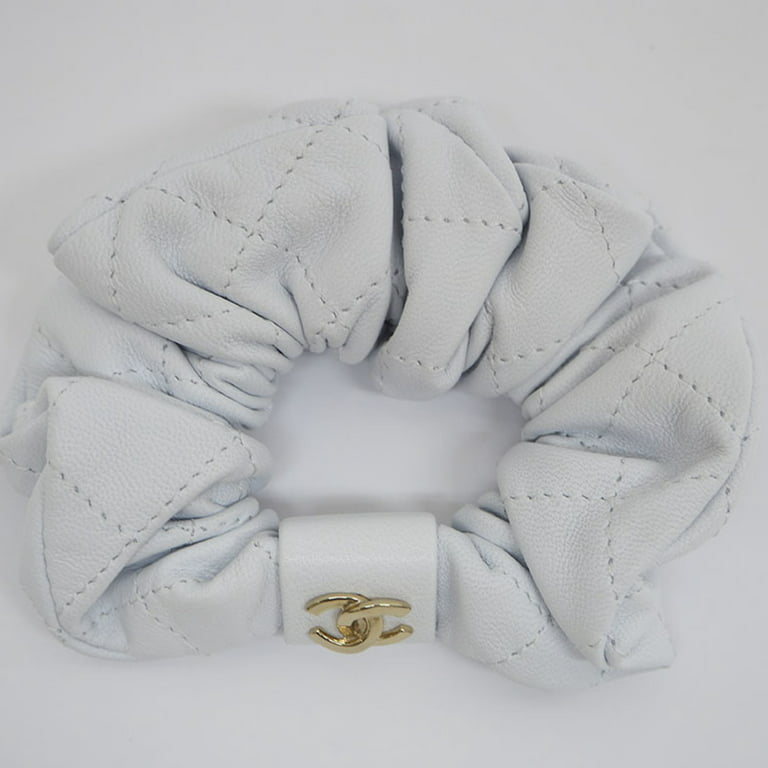 Pre-Owned CHANEL Leather Scrunchie AA7926 Lambskin White Hair Tie Matrasse  (Like New)