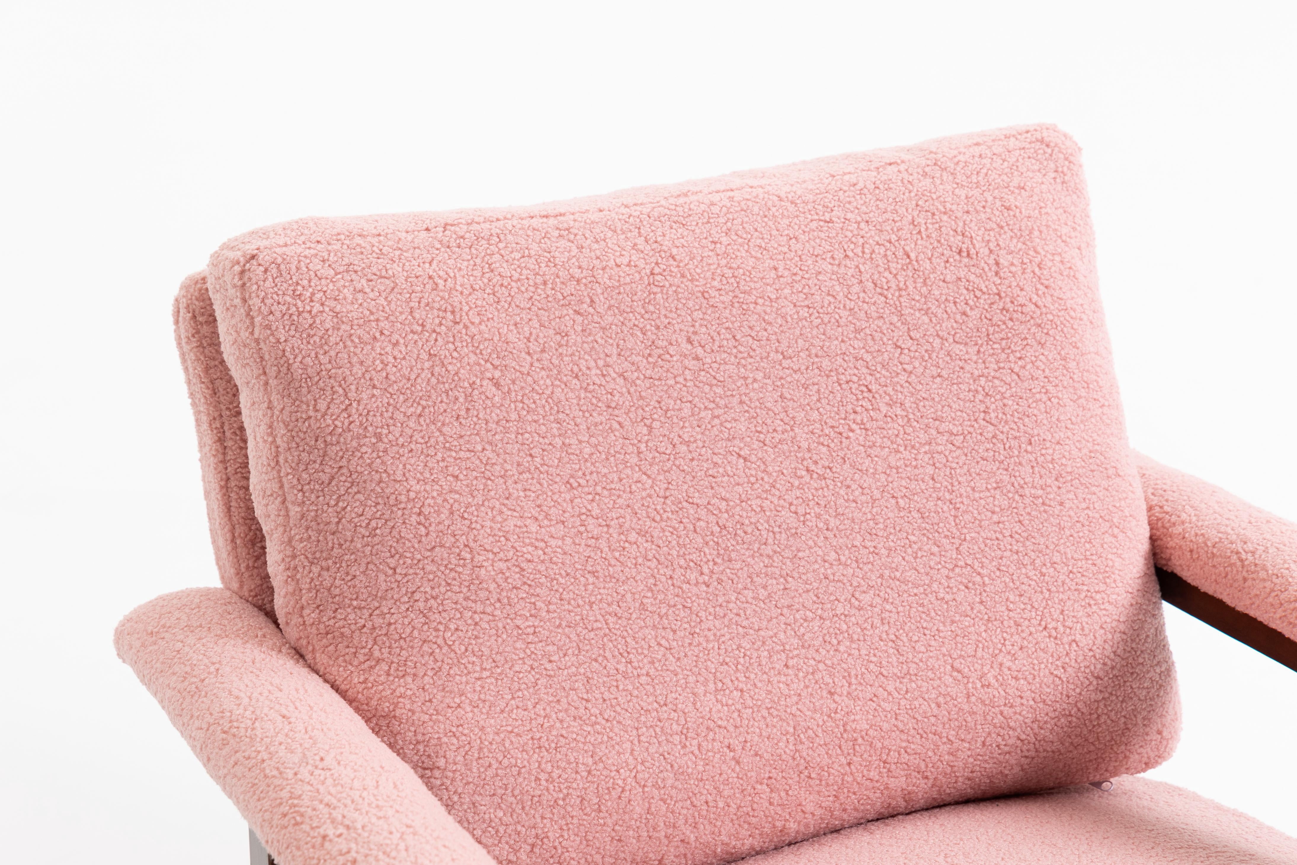 Paproos Rocking Chair, Paproos Velvet Upholstered Rocker Chair, Glider Rocker Accent Chair with Cushion, Rocking Chair for Nursery, Armchair Reading Chair for Living Room Bedroom, Pink