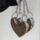 thumbnail image 4 of Bolso de mano con diseño de cebra y asa de cadena de metal irregular para mujer, sencillo, informal, todo en uno, portátil, novedad de 2024, 4 of 5