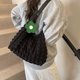 thumbnail image 2 of Bolso Hombro Mujeres Plisadas Algodón Bolsas Acolchadas (), 2 of 9