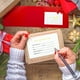 thumbnail image 3 of Juego de 36 tarjetas de regalo Spiareal, color rojo, 9 x 14 cm, con sobres, 3 of 7
