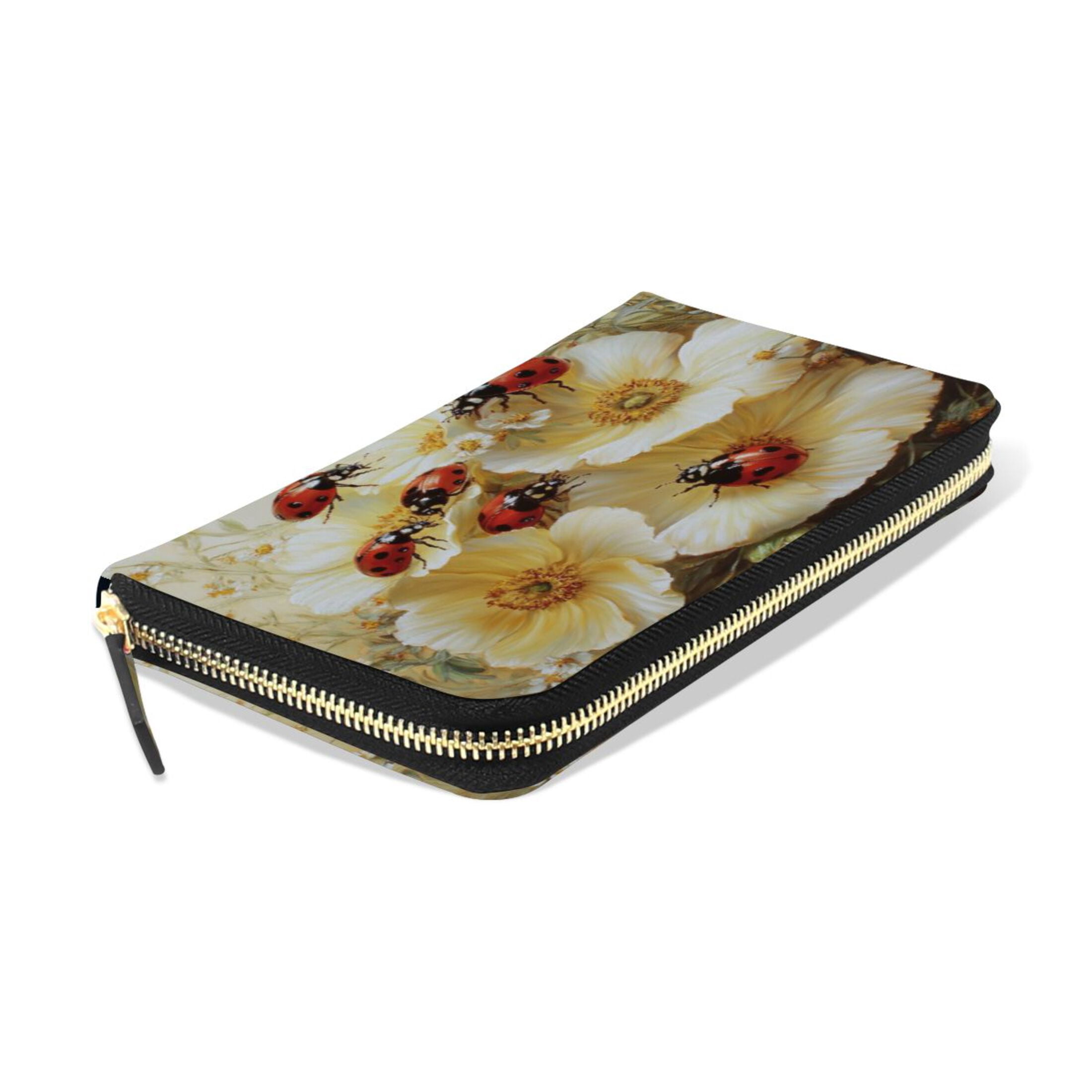 Qxltty Ladybugs Picking Flowers Women's Leather Wallet Fashion Retro Multi Card Holder with Cell Phone Pocket Mothers Day Gifts