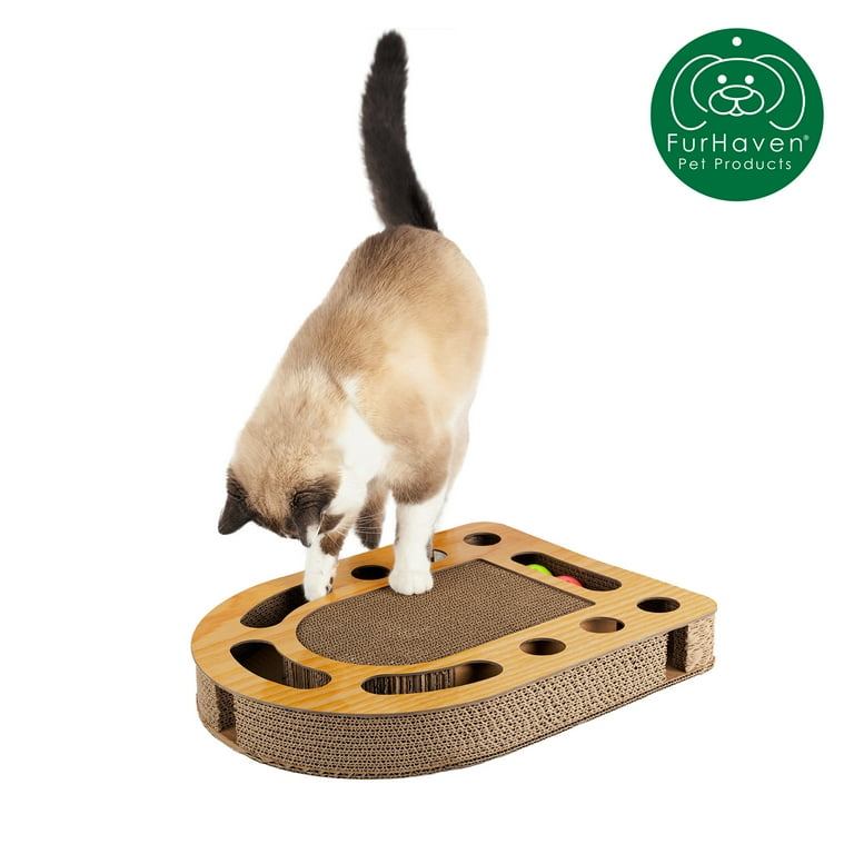 Cat scratching outlet box