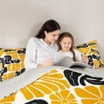 thumbnail image 4 of Homewish Bohemian Daisy Flowers Full Size Comforter Sets,Classic Aesthetic Bedding Comforter Set,Orange Black,Light Gray Reversible,3 Pieces,1 Comforter and 2 Pillowcases, 4 of 7