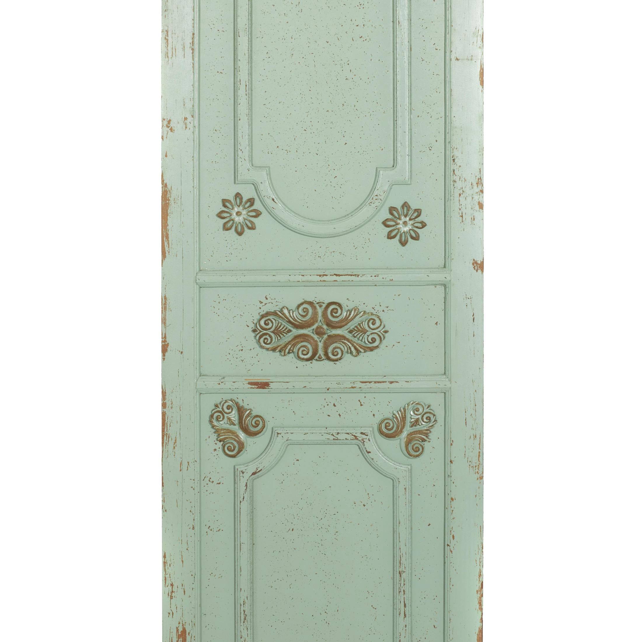 DecMode Green Wood Distressed Antique Door Panel Scroll Wall Decor