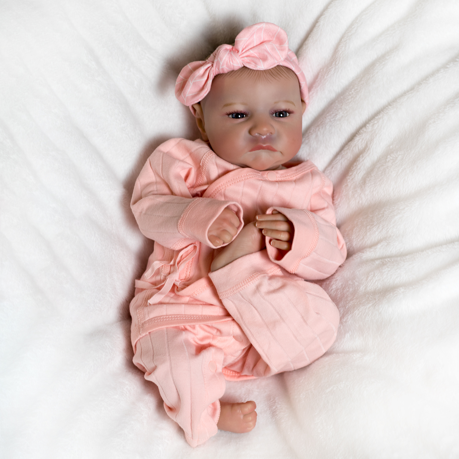 18 inch  Soft Cloth Body Reborn Baby Doll Handmade Real Life Newborn Girl Doll with Accessories Gift Box