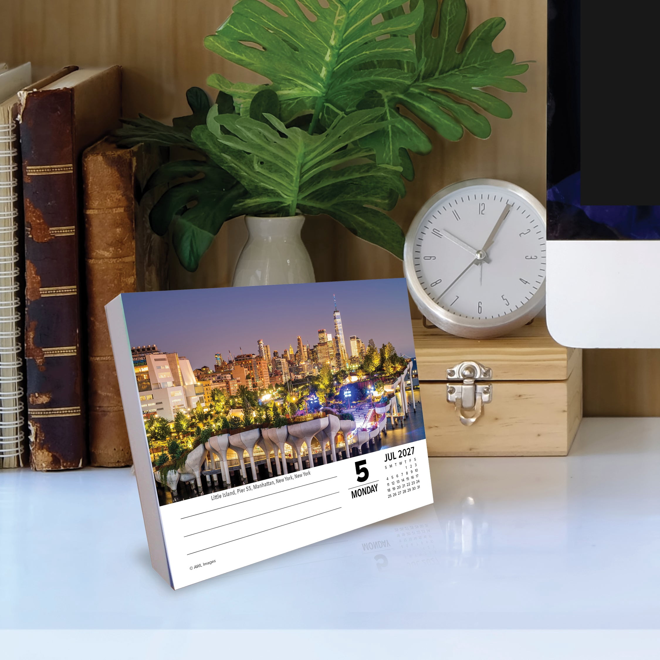 Willow Creek Press, Beautiful USA 2027 Box Calendar
