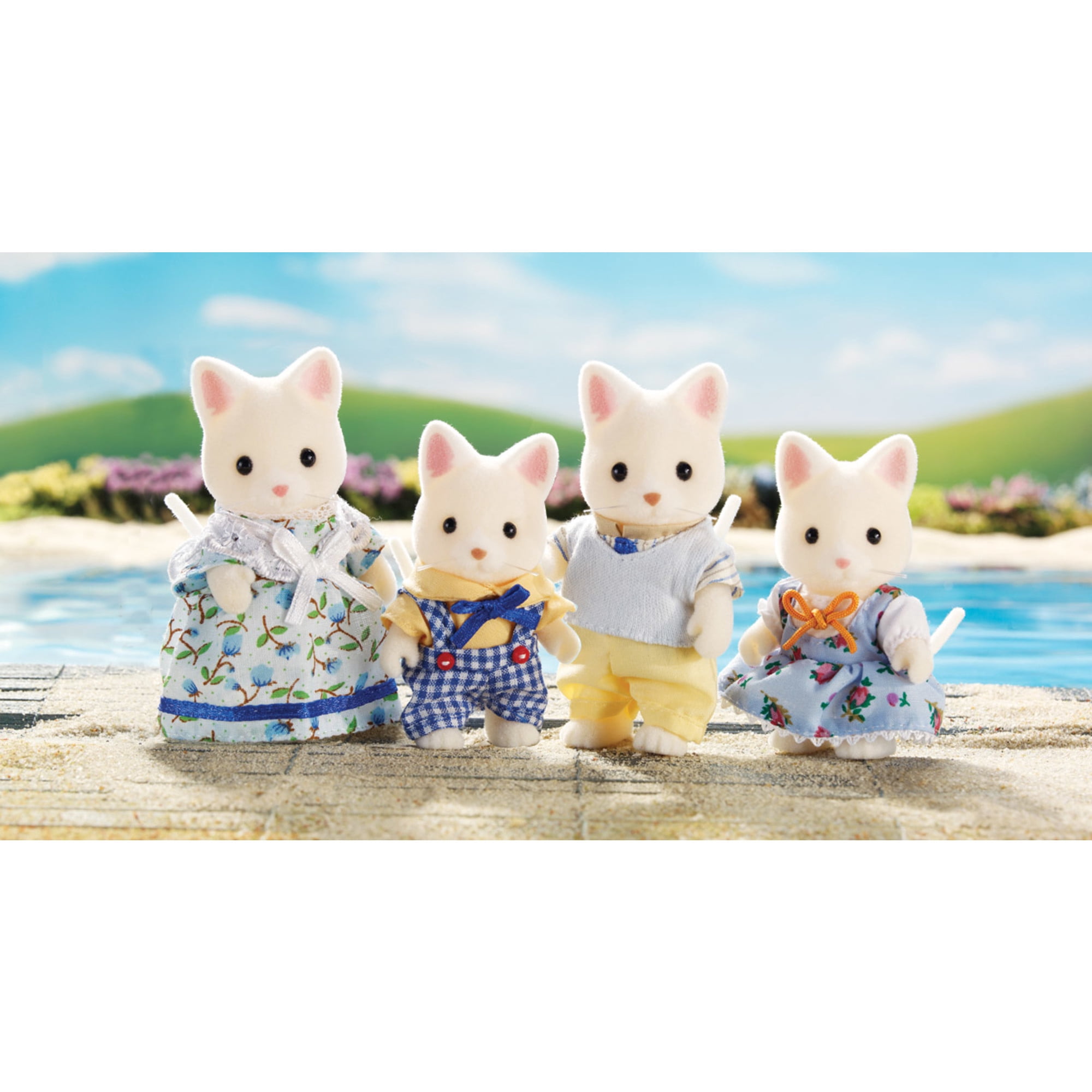 Calico Critters Silk Cat Family, Set of 4 Collectible Doll Figures