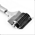 thumbnail image 2 of Cortador de masa con rodillo de celosía de acero inoxidable de alta calidad para utensilios de cocina, 2 of 8
