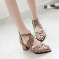 thumbnail image 4 of Sandalias de tacón alto de moda con tacón grueso para mujer, sandalias romanas de boca de pez de talla grande con agujeros y diamantes de imitación de estilo europeo y americano para verano, 4 of 5