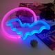 thumbnail image 4 of Letreros de neón para Halloween, luces de LED neón con forma de luna y murciélago, señal de luz de neón alimentada por batería USB para decoración de pared, habitación, Bar, fiesta, regalo para niños, 4 of 5
