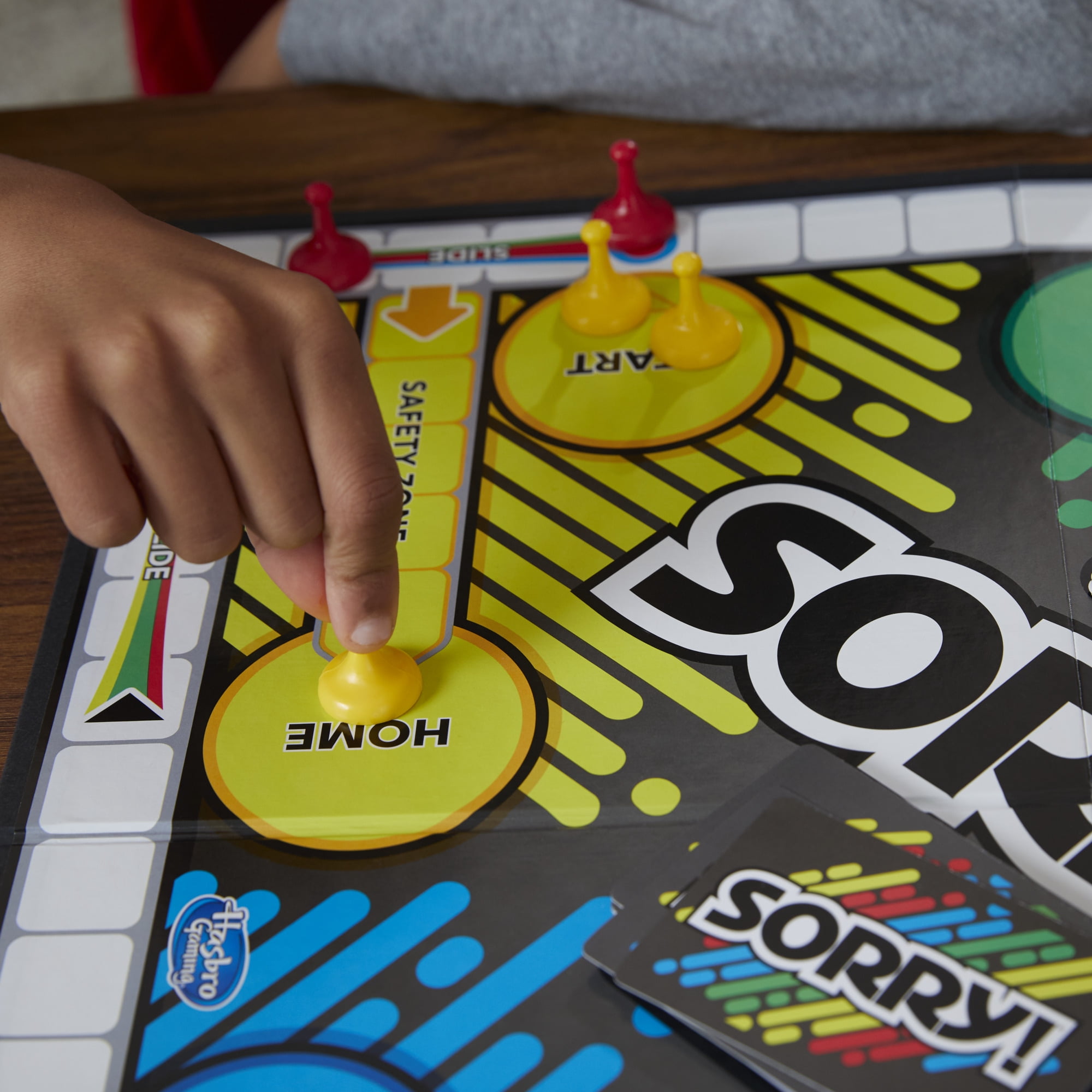 Board Game For ages 6 and up Sorry 