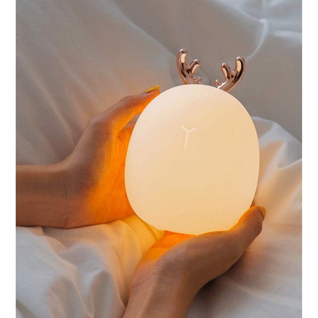Luces nocturnas de conejito, luz nocturna LED para niños pequeños, animal con sensor táctil, luz nocturna portátil y recargable que cambia de color, 2 colores, regalos de cumpleaños (astas) oso de fresa Electrónica