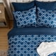 thumbnail image 4 of Juego de edredón Bedsure, tamaño completo, cuadrifolio azul marino, 7 piezas, 4 of 7