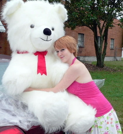 huge giant teddy bear