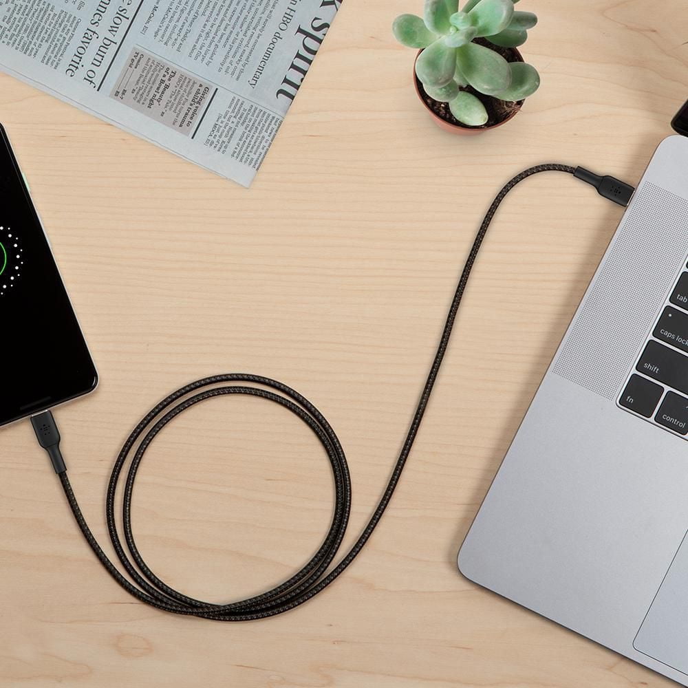 Câble USB-C vers USB-C à gaine tressée BOOST↑CHARGE