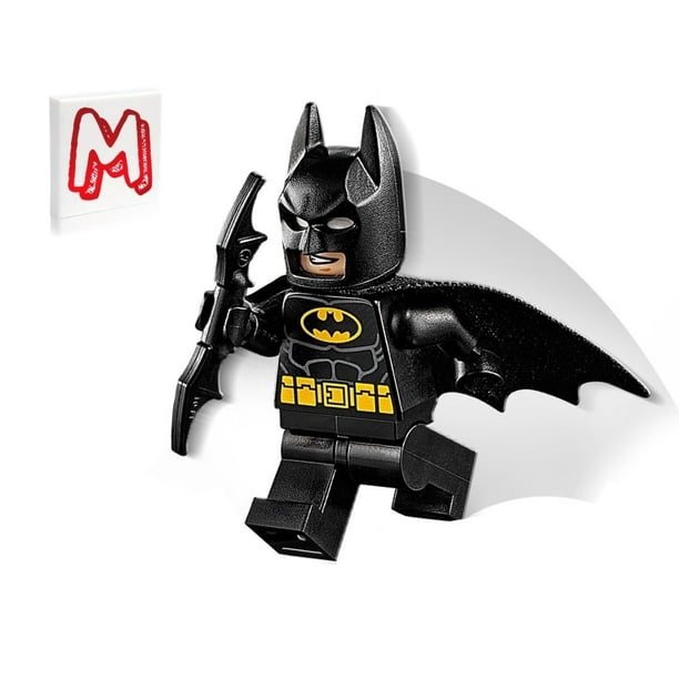 LEGO Super Heroes DC Batman Minifigure - Batman (in Black Suit with Batcape and Bat-a-rang) Junior Sets