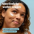 thumbnail image 3 of Set de cuidado de la piel Cocokind Hydration Heros Serum, crema para ojos e hidratante, 3 of 5