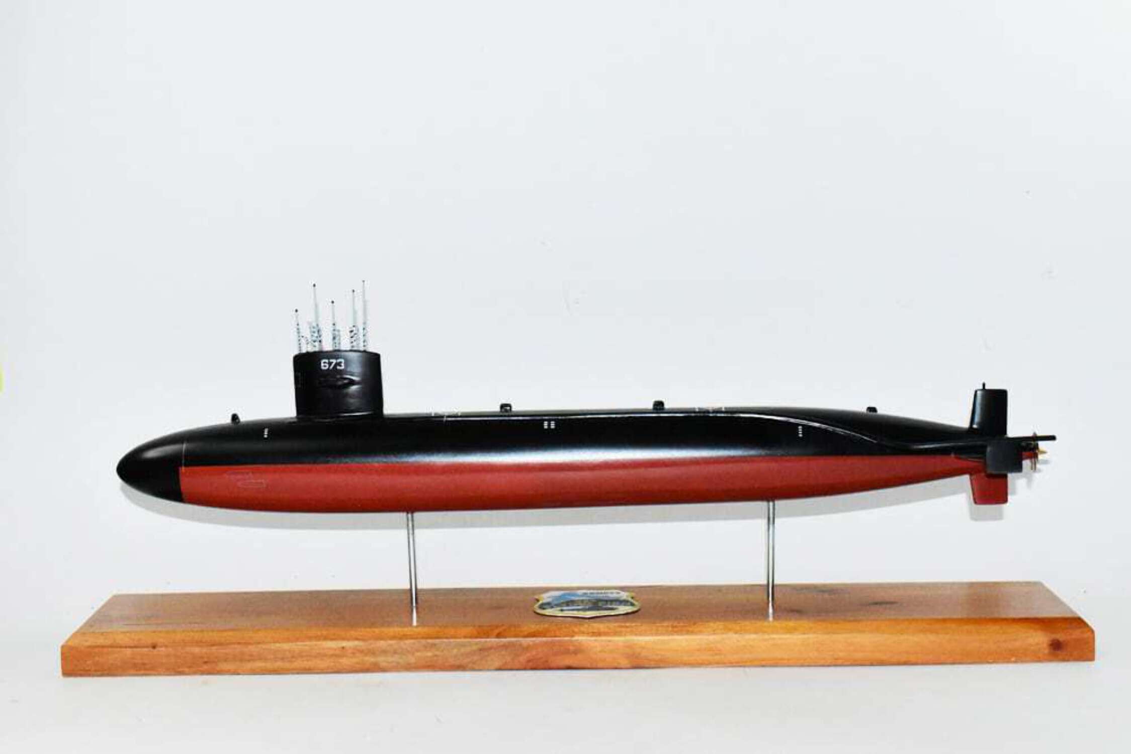 USS Flying Fish SSN673 Submarine Model, US Navy, Scale Model, Mahogany, Sturgeon Class