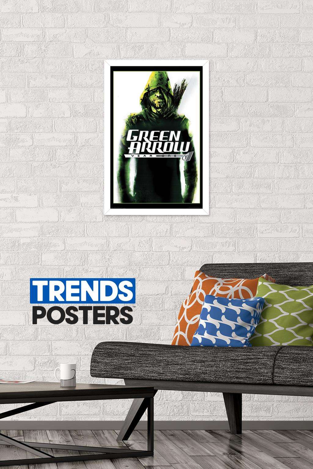 DC Comics - Green Arrow - Year One Wall Poster, 14.725" x 22.375", Framed
