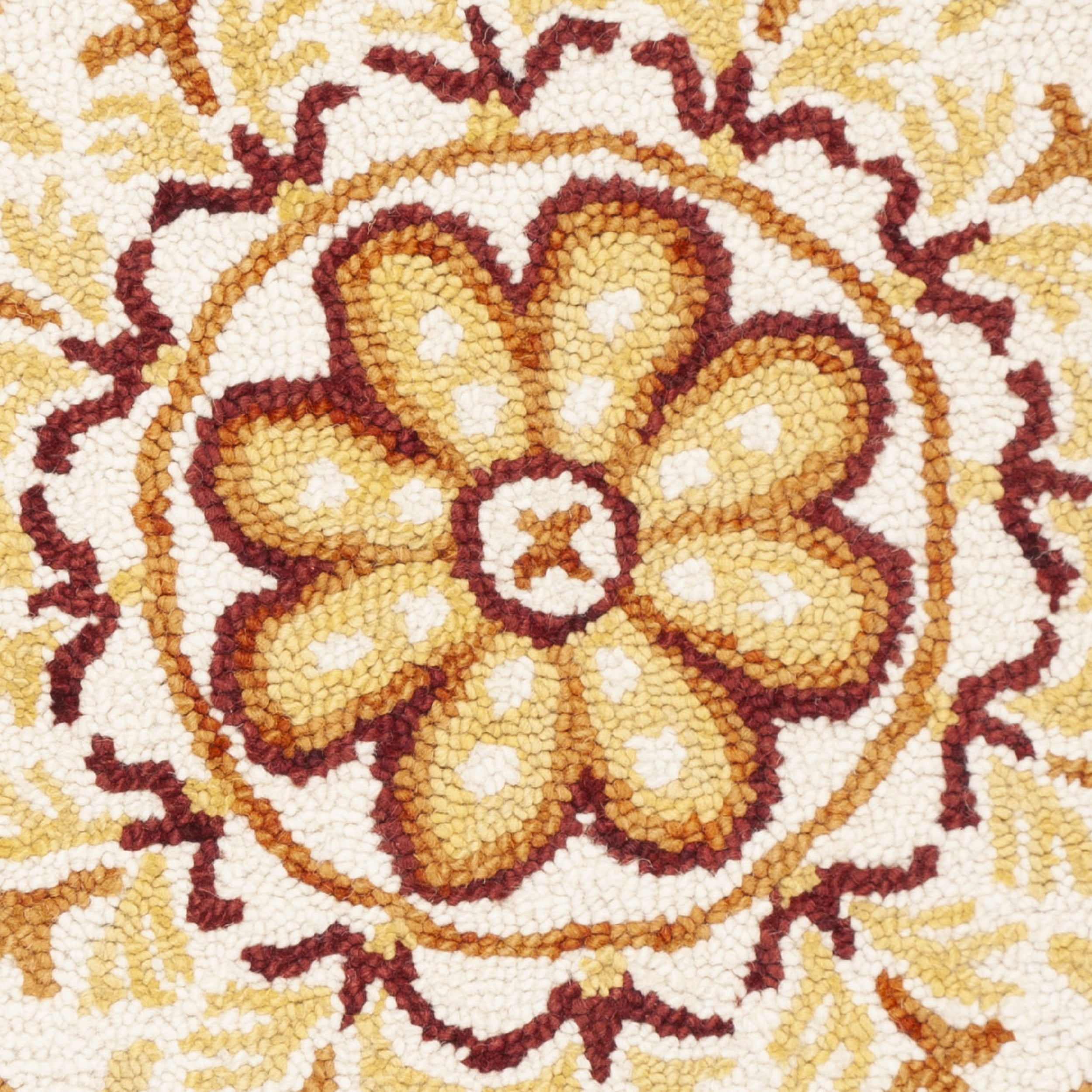 Safavieh Novelty Dominic Looped Floral Area Rug or Runner