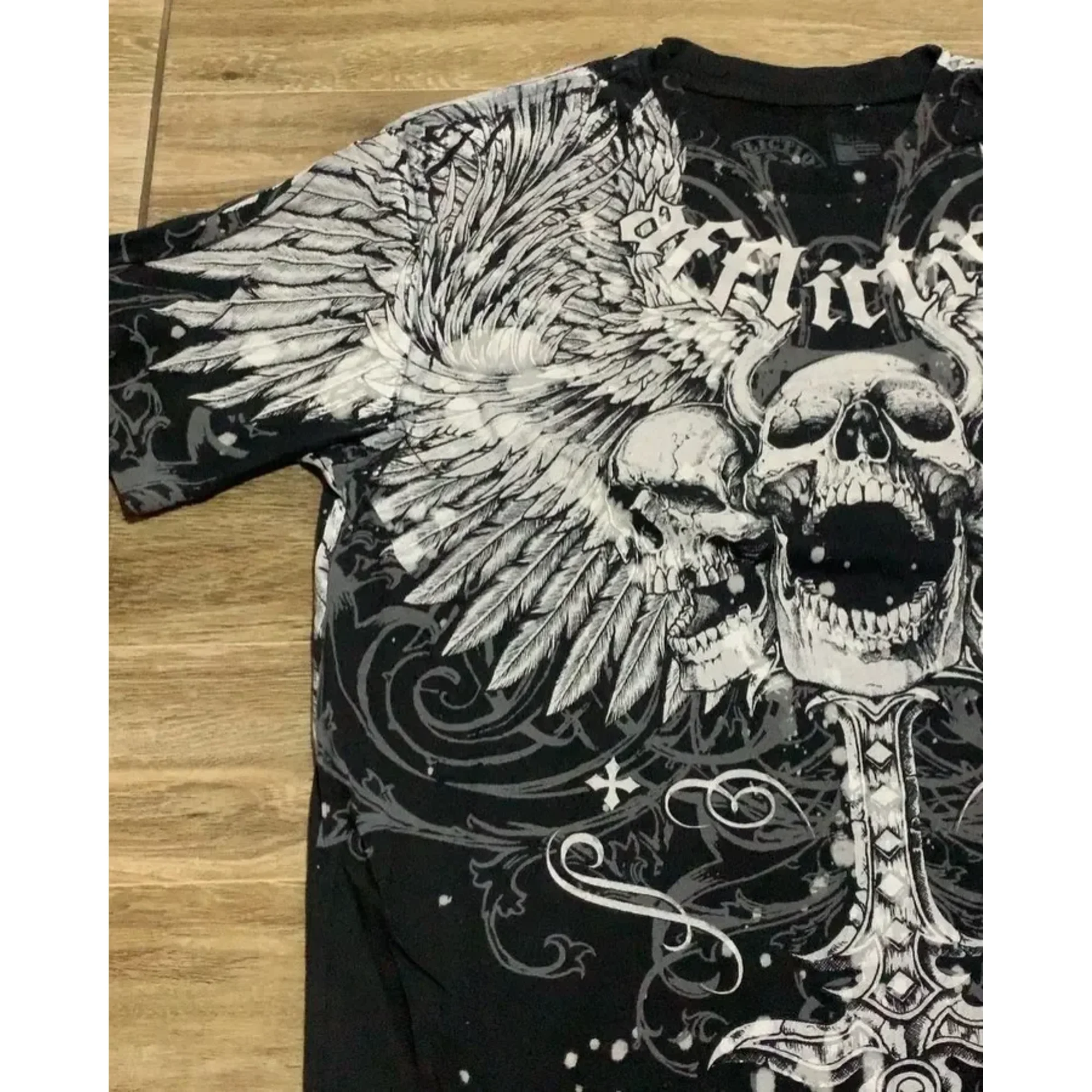 トップス Affliction graphic tee sk8 y2k archive affliction graphic t-shirt sk8 y2k frame - メルカリ