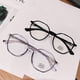 thumbnail image 4 of Gafas de lectura antirayos azules para hombres y mujeres, gafas de computadora para presbicia, gafas de luz azul para ancianos, alta definición, 4 of 4