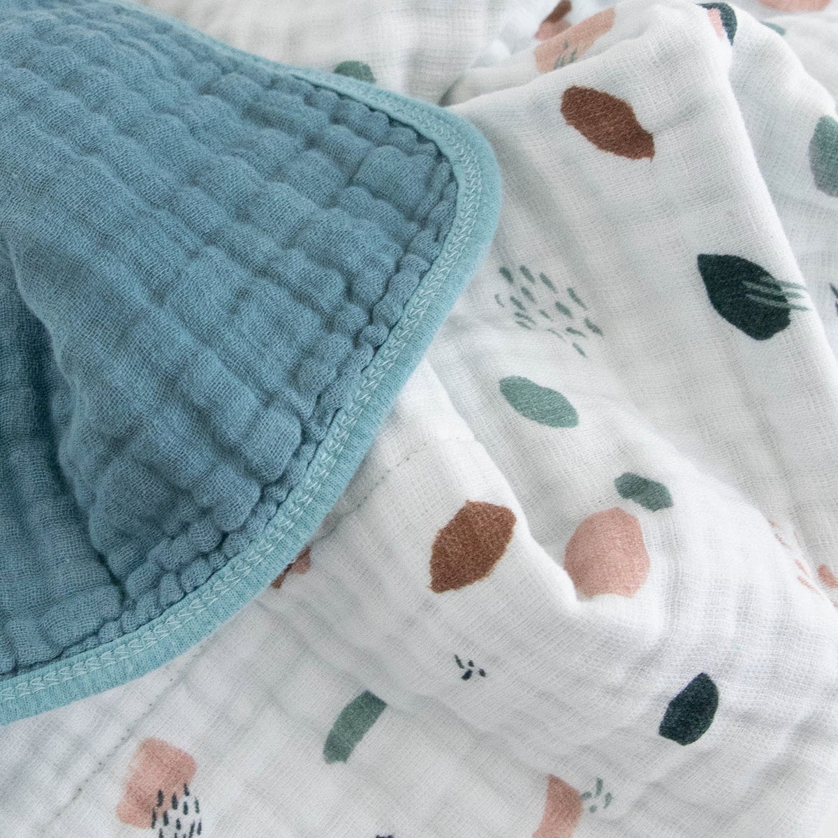 Red Rovr 100% Organic Cotton Muslin Quilted Infant Blanket, Unisex, Dots & Dashes