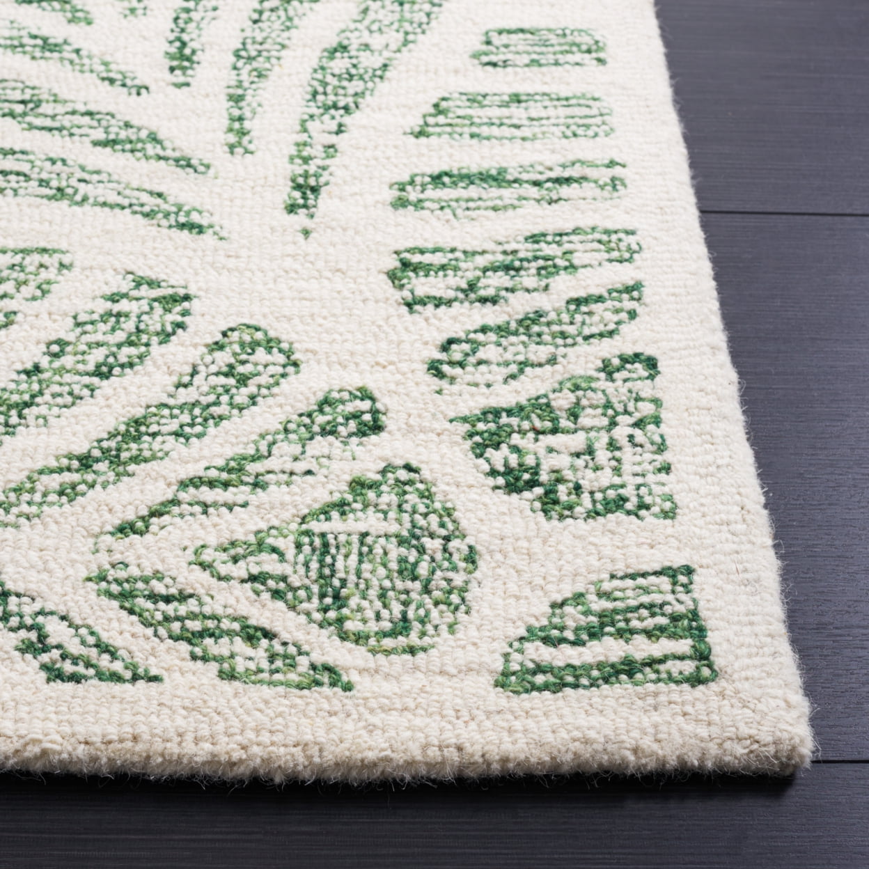 SAFAVIEH Jardin Cyan Leaves Area Rug, Ivory/Green, 5' x 8'