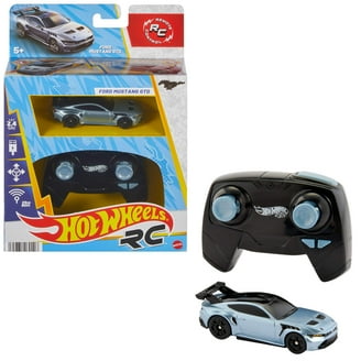 Hot Wheels RC 1:64 Scale Lamborghini Revuelto, Battery