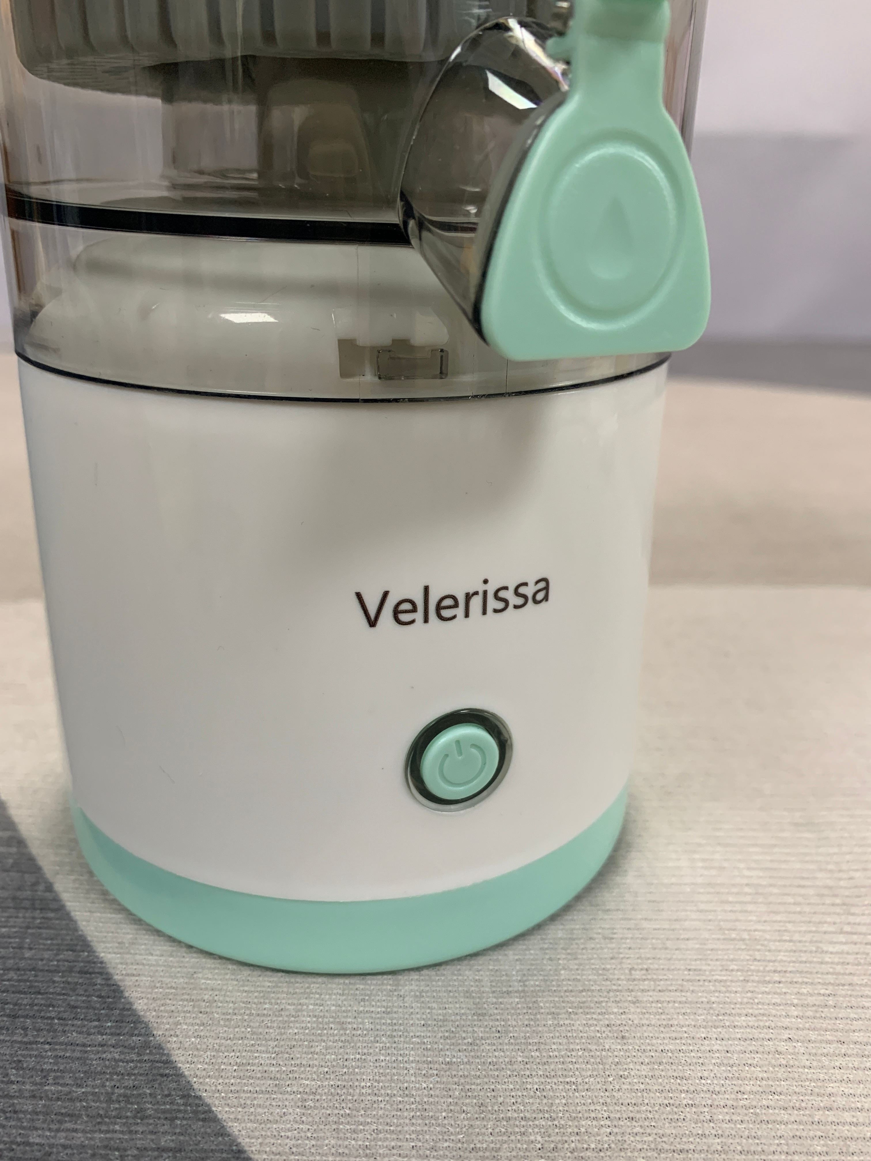 Velerissa Juice machines Portable slow juicer - Stainless steel spiral squeezing, mint green