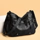 thumbnail image 5 of Bolso de mujer de mediana edad y mayor Bolso bandolera de cuero suave Mochila informal de mujer de mediana edad con múltiples compartimentos para mujer, 5 of 6