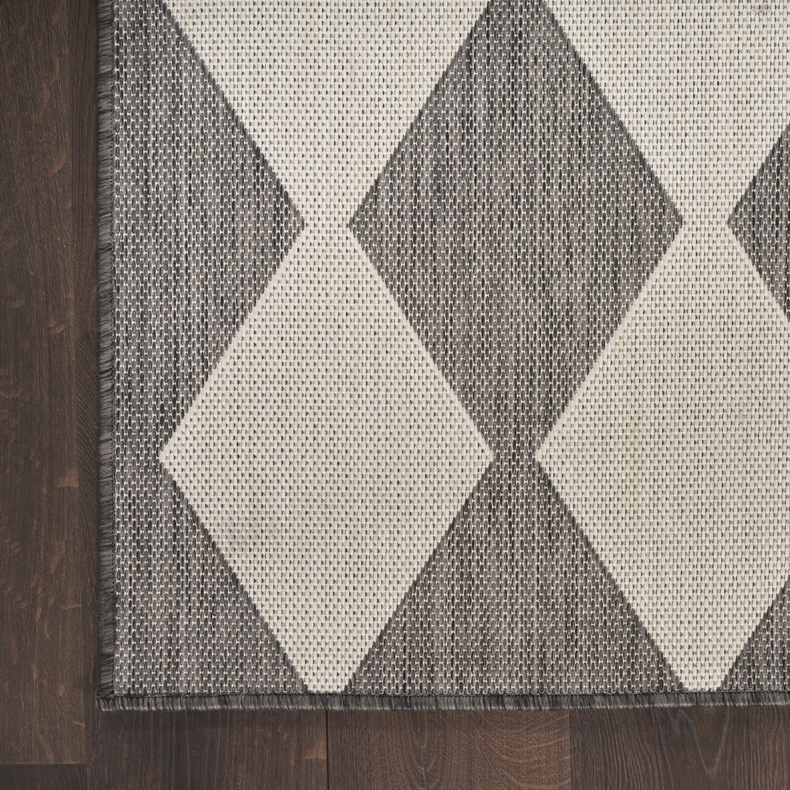 Nourison Positano Indoor/Outdoor Charcoal 4' x 6' Area Rug (4x6)