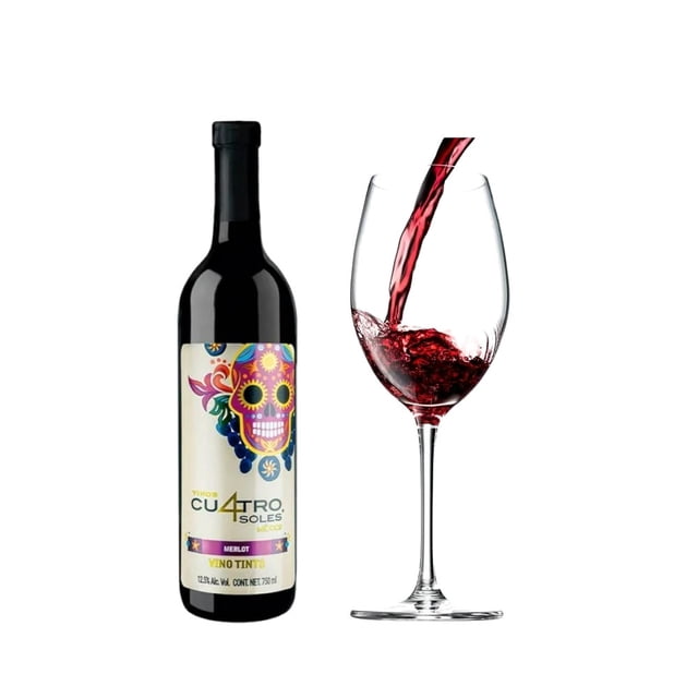 vino tinto cuatro soles merlot 750 ml botella de 750 ml con etiqueta estilo calavera mexicana junto a una copa donde se sirve vino tinto, vista frontal, color violeta del líquido acorde a la ficha, vino mexicano merlot con aroma frutal y notas de hierbas según especificación, marca Cu4tro Soles.