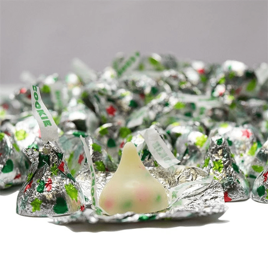 HERSHEY'S Kisses Sugar Cookie White Crème, Holiday Candy (5 Pound Bag)