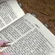 thumbnail image 4 of El Estudio Bíblico Creé Estos para Que Puedan Colocarse en la Parte Superior de Su Biblia, Haciendo Que Sea Fácil Encontrar Versículos Que Son Útiles para Ciertos Sentimientos Y Emociones., 4 of 7