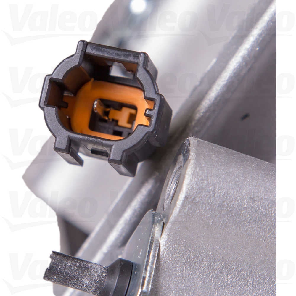 Valeo 815662 2002-2004 Nissan Xterra Compressor 3.3L