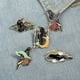 thumbnail image 2 of Broche creativo con forma de cuervo y flores con lazo en forma de media luna, con plumas negras de cuervo, ropa de moda divertida, 2 of 6