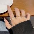 thumbnail image 1 of Anillo de traje femenino retro nicho personalidad anillo de perla anillo estilo frío alto sentido joyería de mano, 1 of 6