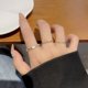 thumbnail image 1 of Anillo de traje femenino retro nicho personalidad anillo de perla anillo estilo frío alto sentido joyería de mano, 1 of 6