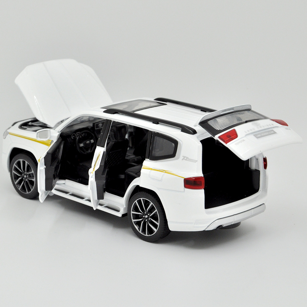 1: 32 Suitable for Toyota Land Cruiser LC300 Alloy Simulation Car Die Casting Model Dynamic Sound and Light Toy Series Collectibles Boy's Birthday Gift